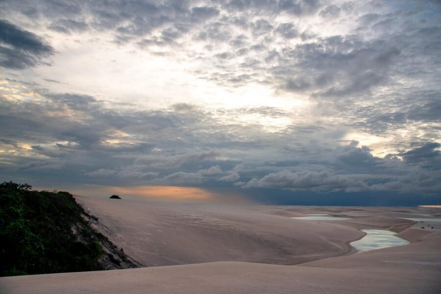 Full-day excursion Lencois Marnahenses, Lagoa Azul & Lagoa Bonita combined - Sunset at Lagoa Bonita: The Moment You Came For (and How Timing Can Vary)