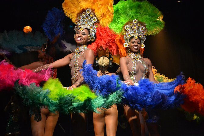Ginga Tropical Show - Brazilian Rhythms - Getting to Centro Cultural Veneza and the mall theater setup