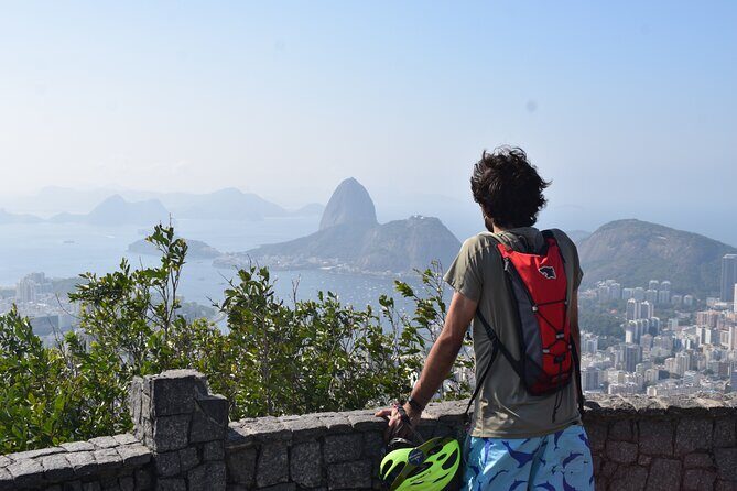 Half Day Private E-Bike Tour in Rio - Lagoa Rodrigo de Freitas: a long cycle stretch with postcard angles