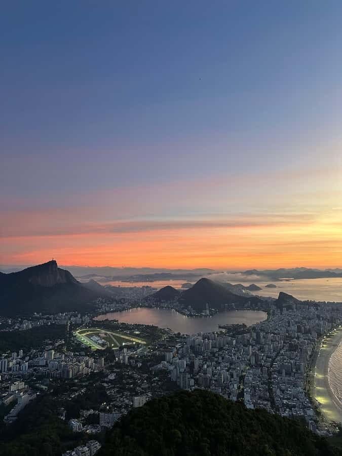 Hike Dois Irmãos + Vidigal Favela Experience - Safety, What to Bring, and When to Skip