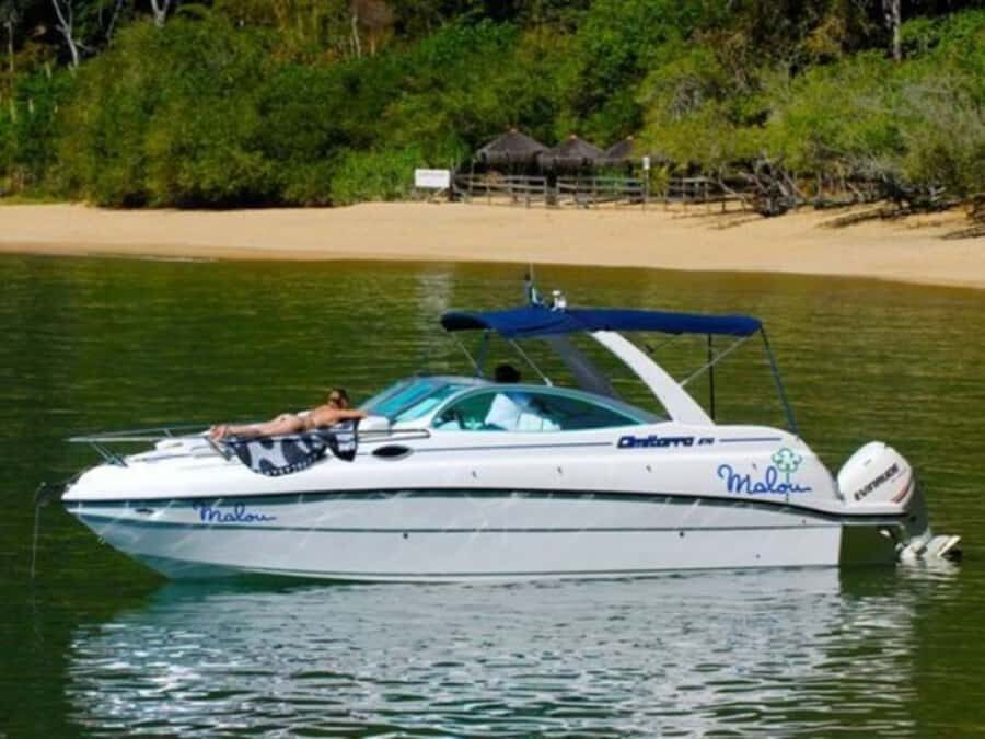 Idyllic Islands Private Speedboat Tour in Paraty - Captain-Controlled Day: Your Itinerary vs. the Local Picks