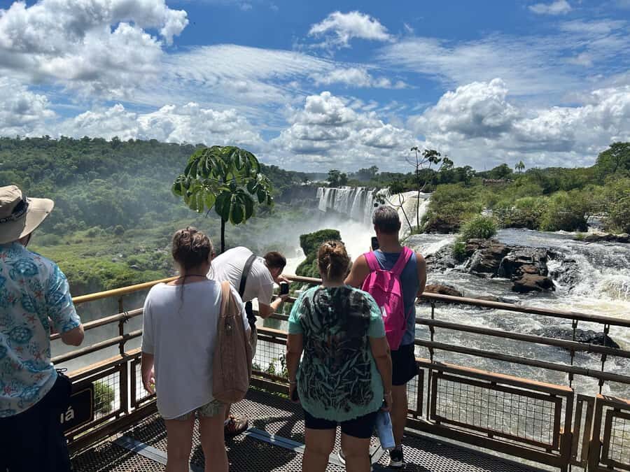 Iguassu Waterfalls: 1 Day Tour Brazil and Argentina's sides - Argentina First: Quick border handling and the 4 km park walk