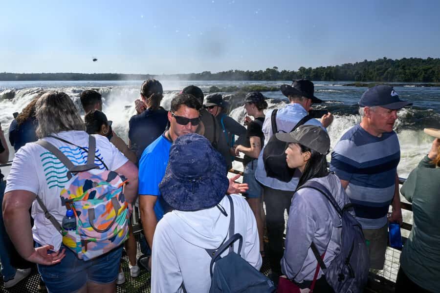 Iguassu Waterfalls: 1 Day Tour Brazil and Argentina's sides - The Brazilian Side After Lunch: A short trail, huge panoramic payback