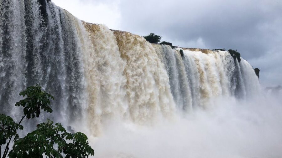 Iguazu Falls: 2-Day Argentinian and Brazilian Iguazu Falls - Should you book this 2-day Iguazu Falls tour?