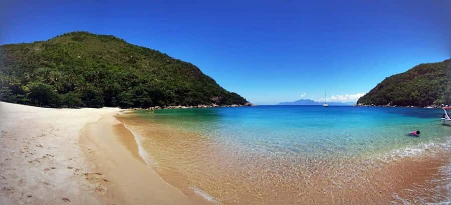Ilha Grande: 360° Circumnavigation Speed Boat Tour - 8h - The main beach stops: how to use your free time at Caxadaço, Parnaioca, Aventureiro, and Meros
