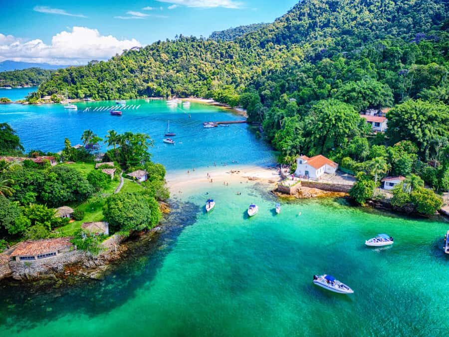 Ilha Grande: 7h Speedboat Tour of Paradise Islands - What this 7-hour tour is really like