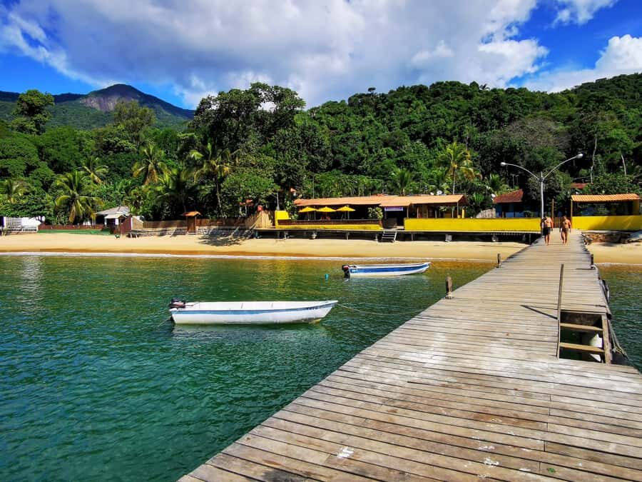 Ilha Grande: Private Hiking with Forest, Beaches & Waterfall - Where you meet, how you start, and why the guide matters