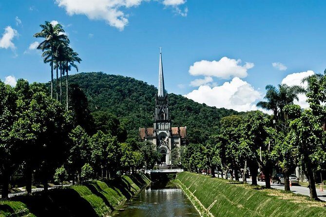 Imperial Petrópolis - Historic Tour + Teresa Street and Lunch - Santos Dumont’s house: optional entry with real quirks