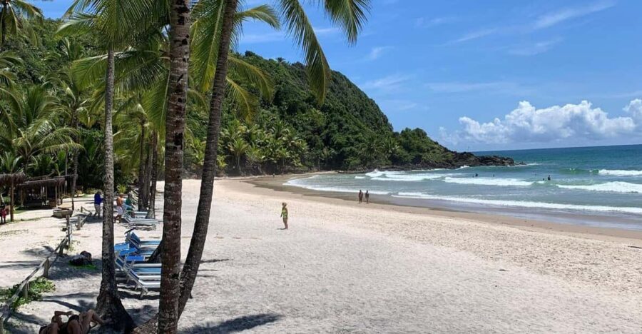 Itacare: 4 Beaches Trail and Tijuipe Waterfall - Itacarezinho Beach: 3.5 km of white sand and that freshwater reset