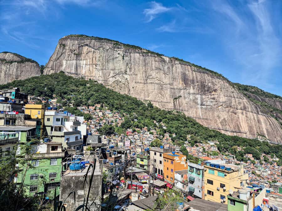 Jeep'n'Culture: Rocinha Favela and Tijuca Rainforest Tour - Rocinha: A Culture Talk Plus a Walk, Not Just a Drive-By