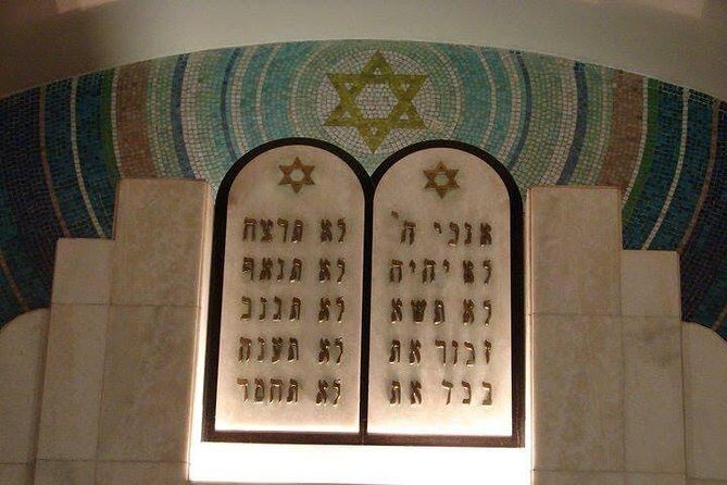 Jewish Tour in Rio de Janeiro - Botafogo Beach: Anne Frank school network and the ARI Progressive Jewish community