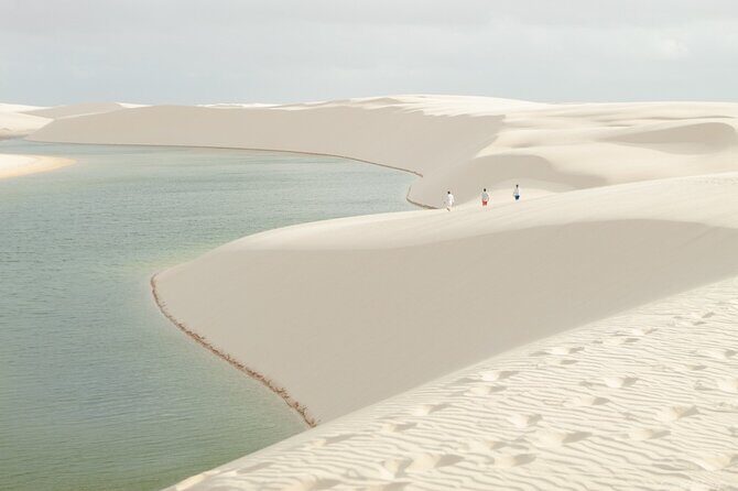 Lagoa Bonita Trail - Getting There From Barreirinhas: Ferry Crossing and a Bumpy Ride