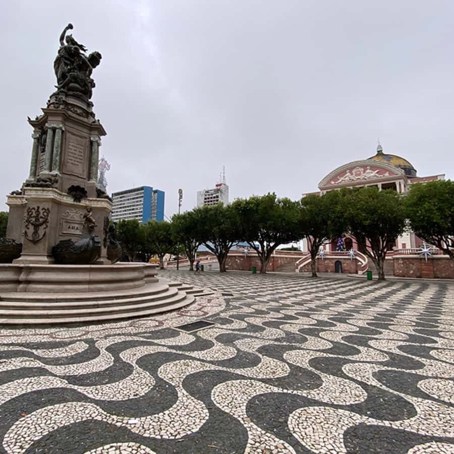 Manaus: City Tour - Getting your bearings with Teatro Amazonas as the anchor