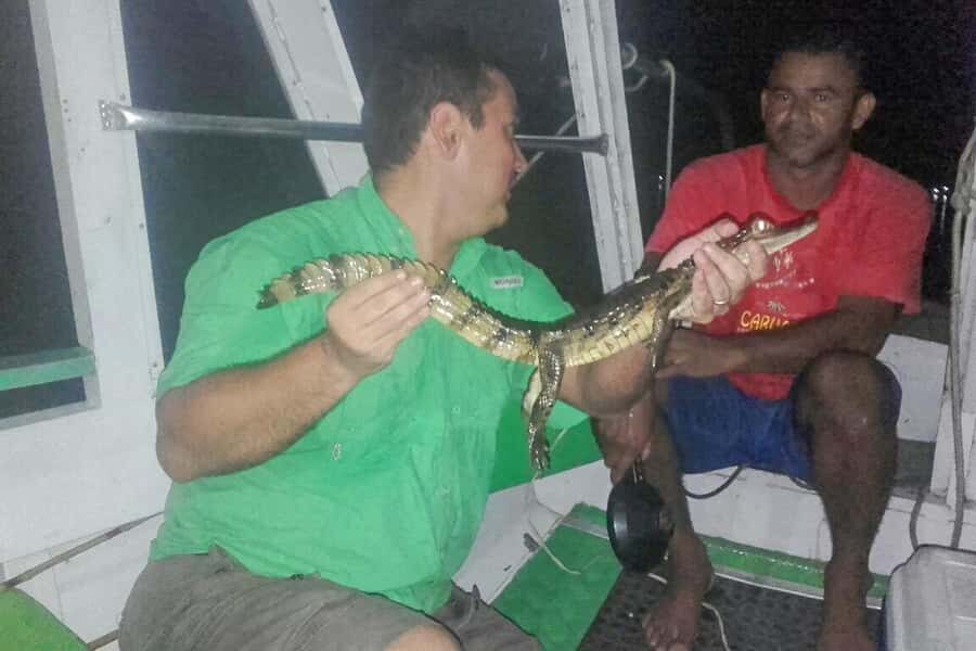 Manaus: Piranha Fishing and Alligator Watch Evening Tour - FAQ