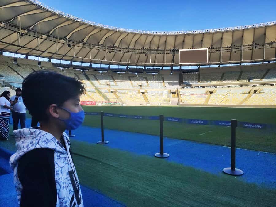 Maracana Stadium - Behind the Scenes Tour - The locker room zone and warm-up room: where match nerves live