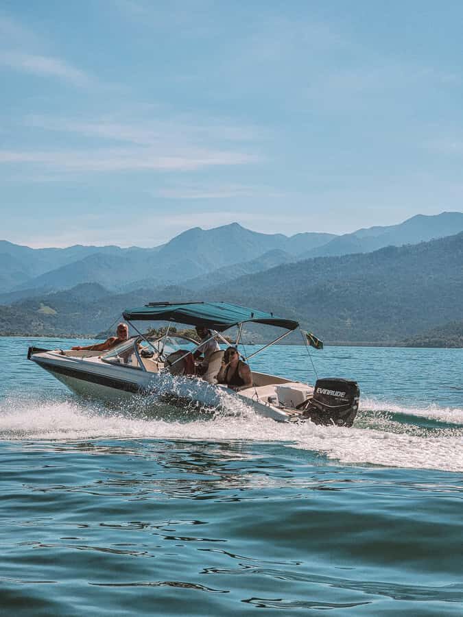 Paraty: A Private Speedboat Experience in Mamangua - The value question: $277 per group (up to 2) for 6 hours