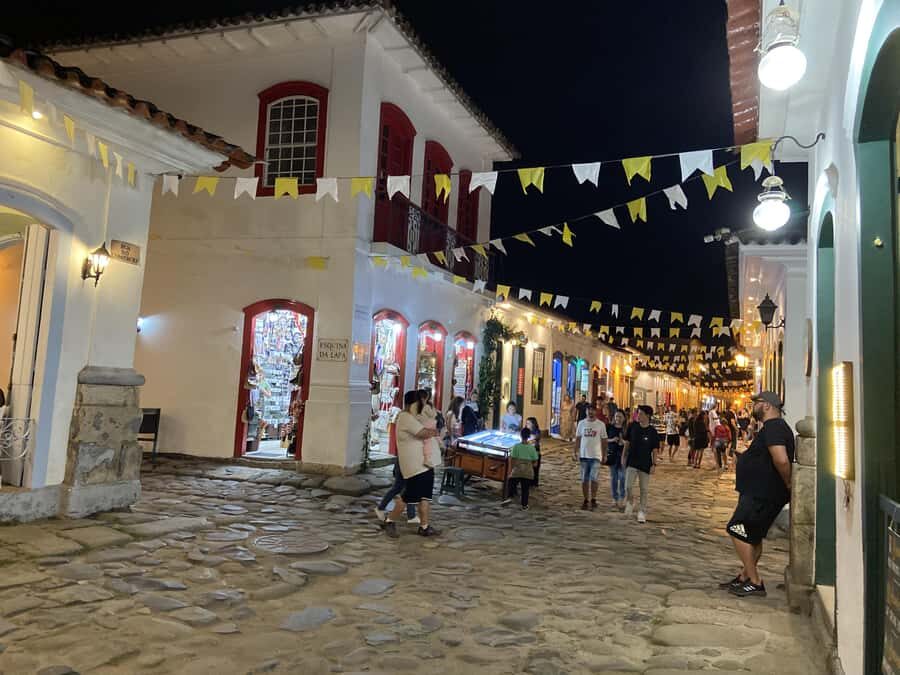 Paraty: Historic Centre Walking Tour & Cachaça Tasting - Cachaça Gabriela Tasting: What You’re Drinking and Why It Matters