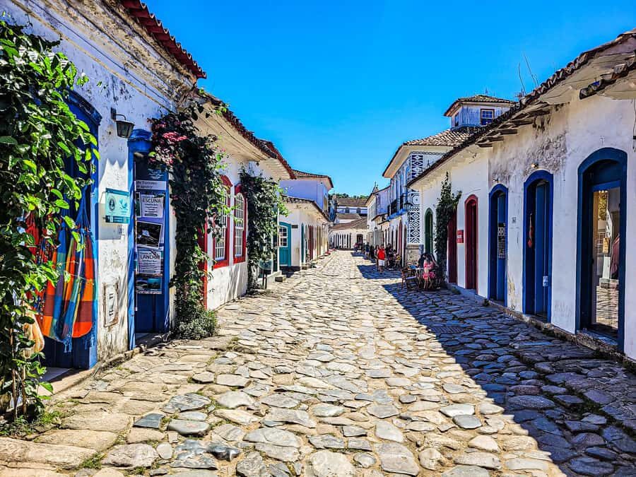 Paraty Historical City Walking Tour - The Painted Houses and Paraty Architecture: What to Look For