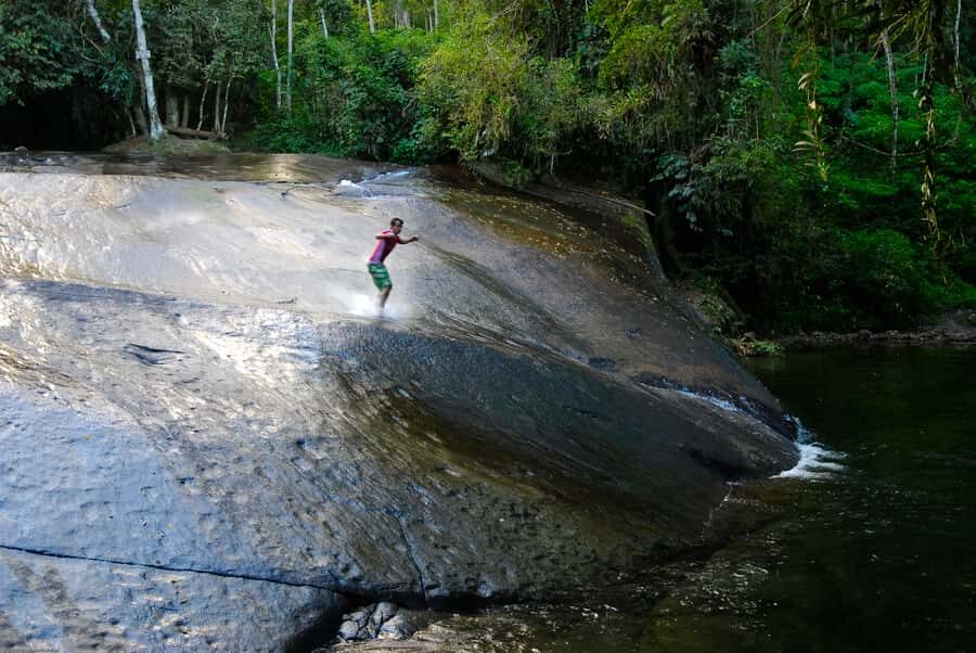 Paraty: Jungle Waterfalls and Cachaça Distillery Jeep Tour - Lunch by the Pereque-açu River: refuel without losing the day