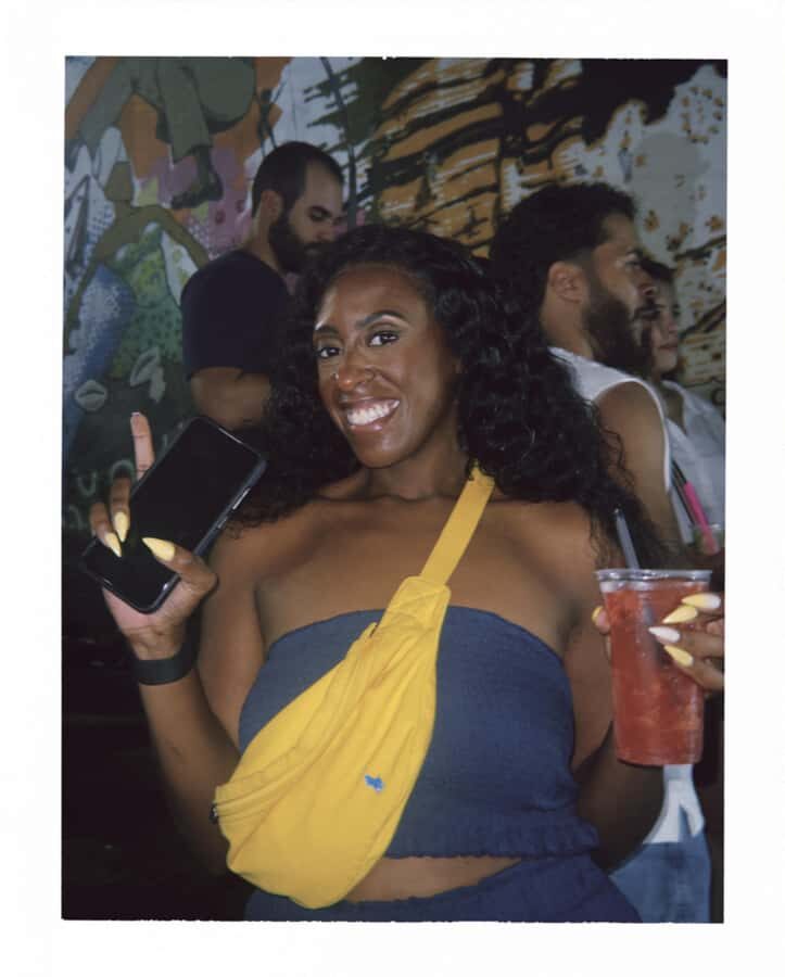 Pedra do Sal: Live Samba Night with Local Guide & Drink - Drinks, street-food hints, and pacing a 150-minute night