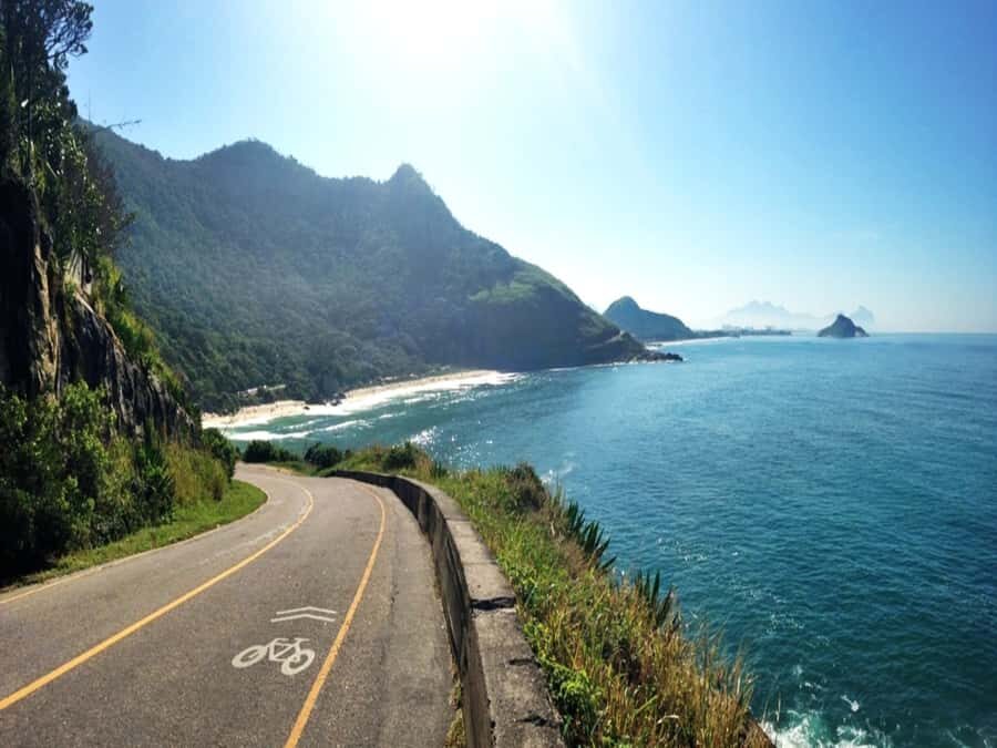 Pedra do Telégrafo Hike and Beach Full-Day Tour - Who should book this Pedra do Telégrafo hike, and who should skip