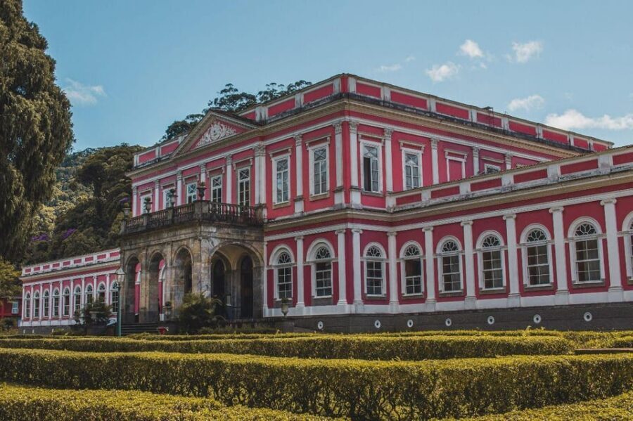 Petrópolis Tour departing from Rio de Janeiro - The Guide and Languages: English, Spanish, Portuguese in One Tour
