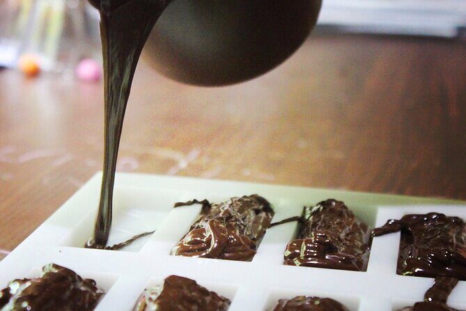Puerto Viejo hands on chocolate making class. From bean to bar, get chocolatey! - From cacao tree to chocolate bar: what you’ll actually do