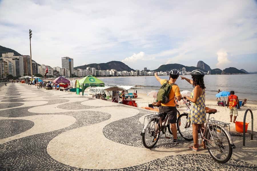 Rio Bike Tour – Discover the Beaches and Lagoon - Ipanema Beach: Riding the Full-Length Vibe