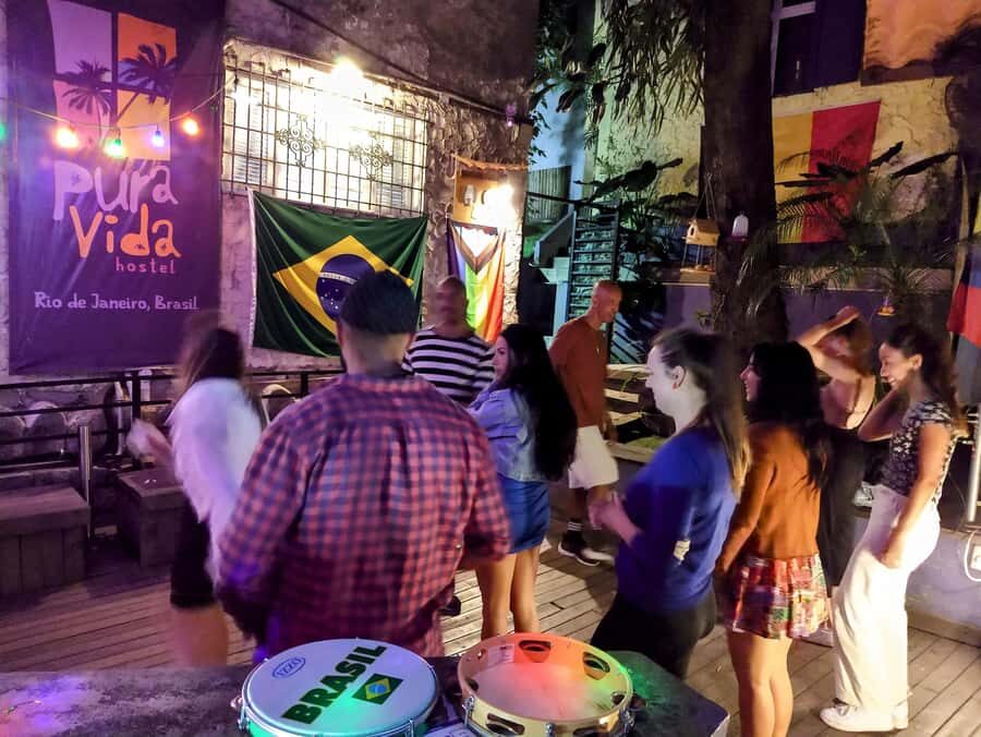 Rio: Caipirinha Workshop and Samba Class - Samba Class Timing: How the 8pm Window Works
