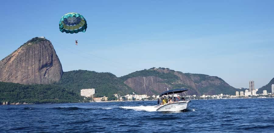 Rio de Janeiro: 2-Hour Boat Trip with Parasailing - From Deck to Harness: How the Setup Works
