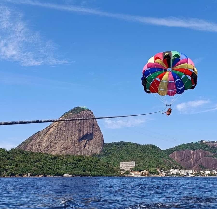 Rio de Janeiro: 2-Hour Boat Trip with Parasailing - Getting Wet (Yes, Really): What to Wear for Comfort