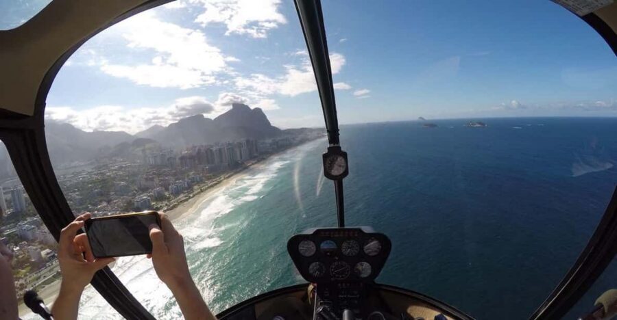 Rio de Janeiro: 30-Min Helicopter Ride with Transfers - Small Group Setup: Window Time and Comfort