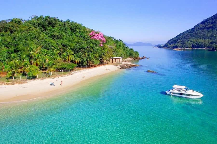 Rio de Janeiro: Angra dos Reis and Ilha Grande Full-Day Tour - Lagoa Verde and Praia de Araça: Emerald Water and Snorkel-Friendly Stops