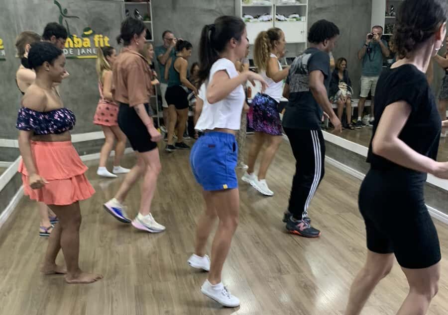 Rio de Janeiro: Beginner Samba Lesson in Ipanema - Why This Beginner Samba Lesson Works in Ipanema