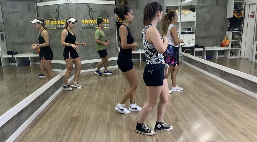 Rio de Janeiro: Beginner Samba Lesson in Ipanema - Practical Tips Before You Go (So You Look Good Doing the Basics)
