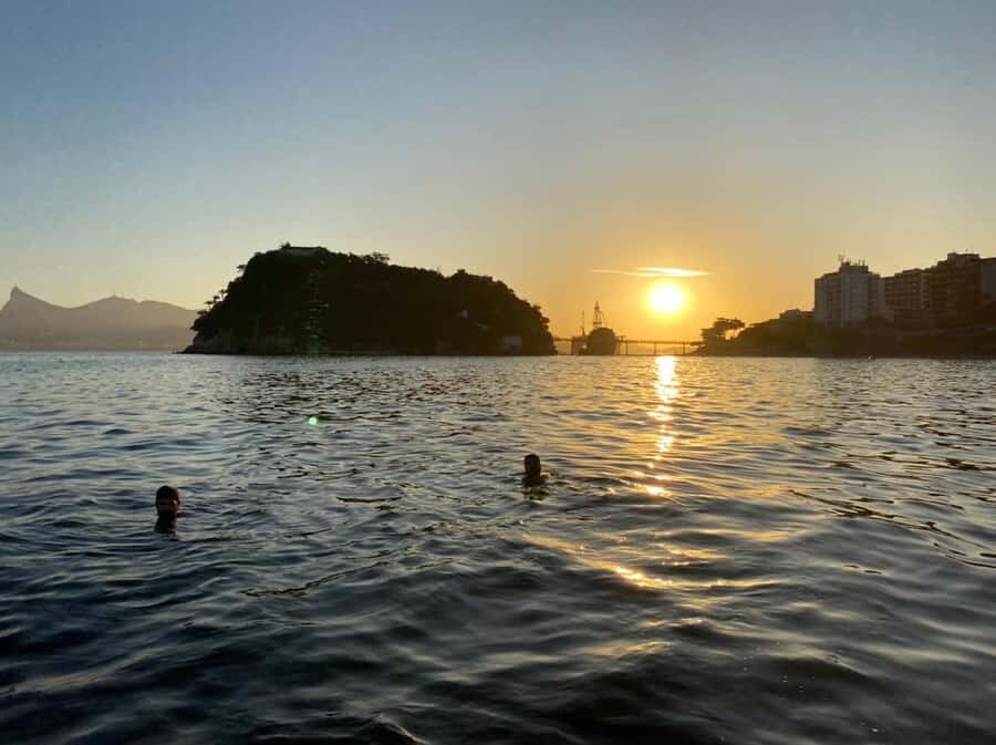 Rio de Janeiro: Boat Tour - Sunset with Beer - Copacabana and Arpoador: Watching Rio From Its Shoreline