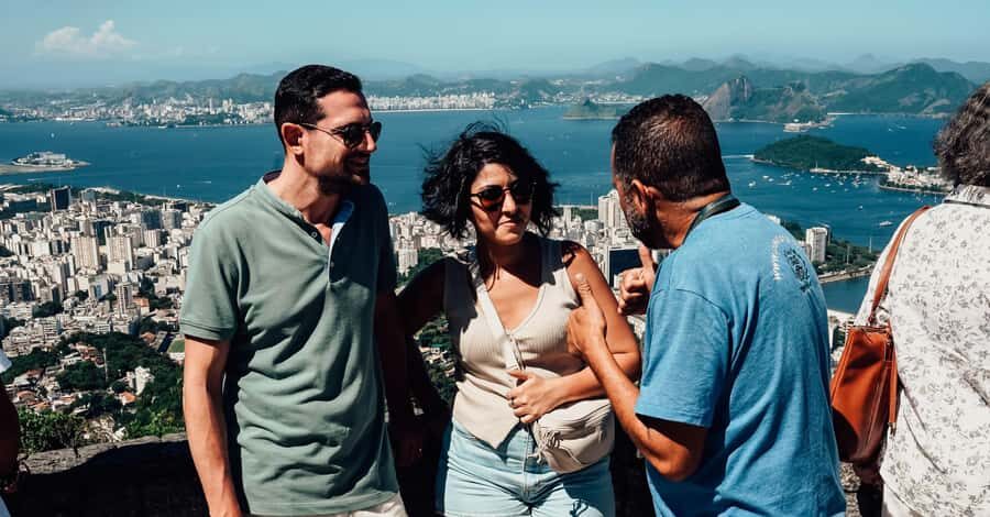 Rio de Janeiro: Christ the Redeemer, Sugarloaf, & City-tour - Christ the Redeemer and Mirante Dona Marta: two viewpoints that help Rio make sense