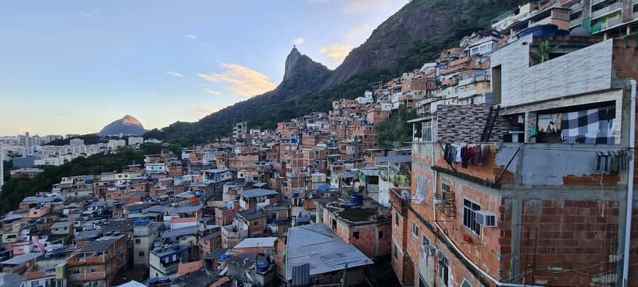 Rio de Janeiro: Favela Santa Marta Tour with Resident Guide - Local Restaurant Stop: A Breather in the Real Tempo