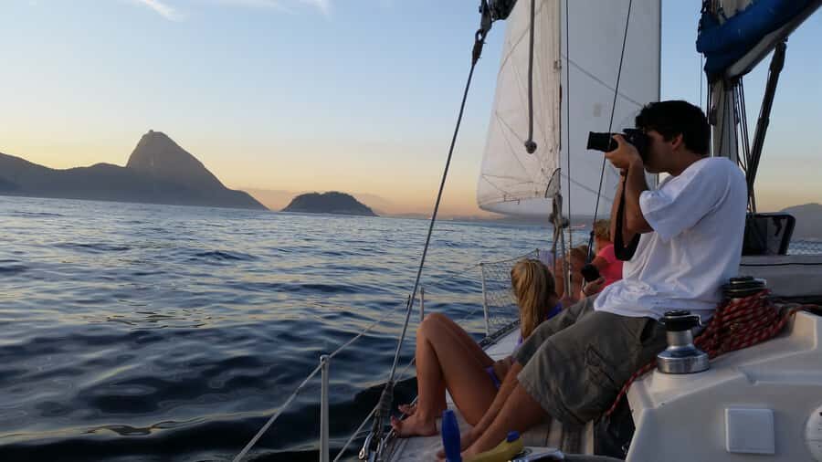 Rio de Janeiro: Guanabara Bay Sunset Sailing Tour & Drinks - Marina da Glória check-in: where the tour starts and why timing matters