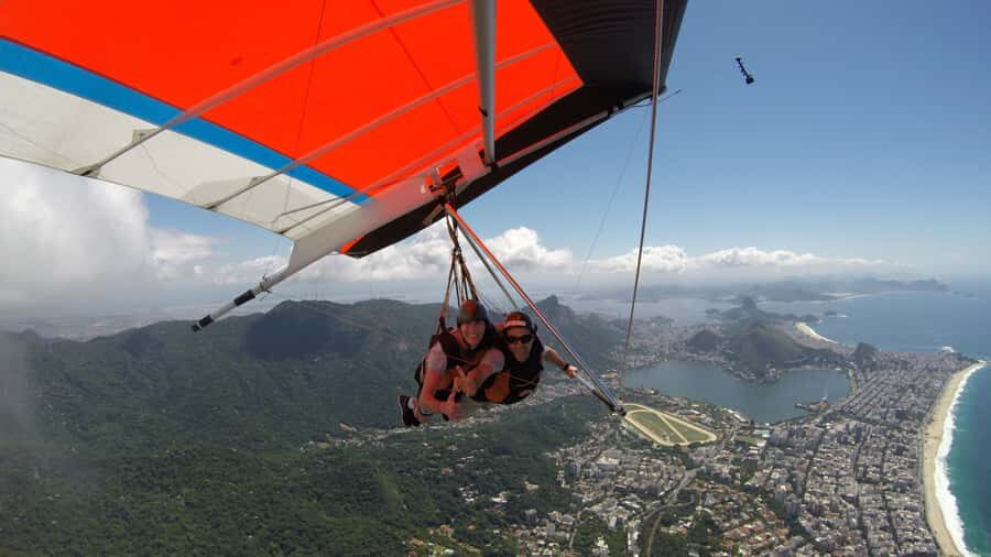 Rio de Janeiro: Hang Gliding Adventure - Transportation and meeting point: make your life easy