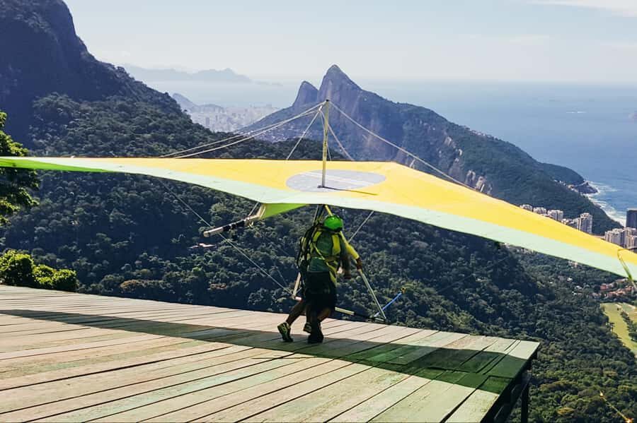 Rio de Janeiro: Hang Gliding Tandem Flight - Landing at São Conrado: Smooth Touchdown Beats the Adrenaline Hangover