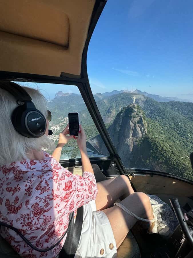 Rio de Janeiro: Helicopter Tour with an unforgettable view - Weather check: how clouds change the Christ and statue photos