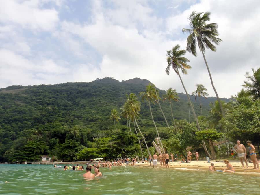 Rio de Janeiro: Ilha Grande with Boat Tour & Optional Lunch - Blue Lagoon: snorkeling-style swimming with fish, coral, and starfish