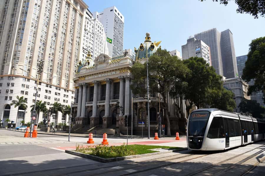 Rio de Janeiro: Lapa and Santa Teresa with Tram Ride - Should you book this Lapa and Santa Teresa tram tour?