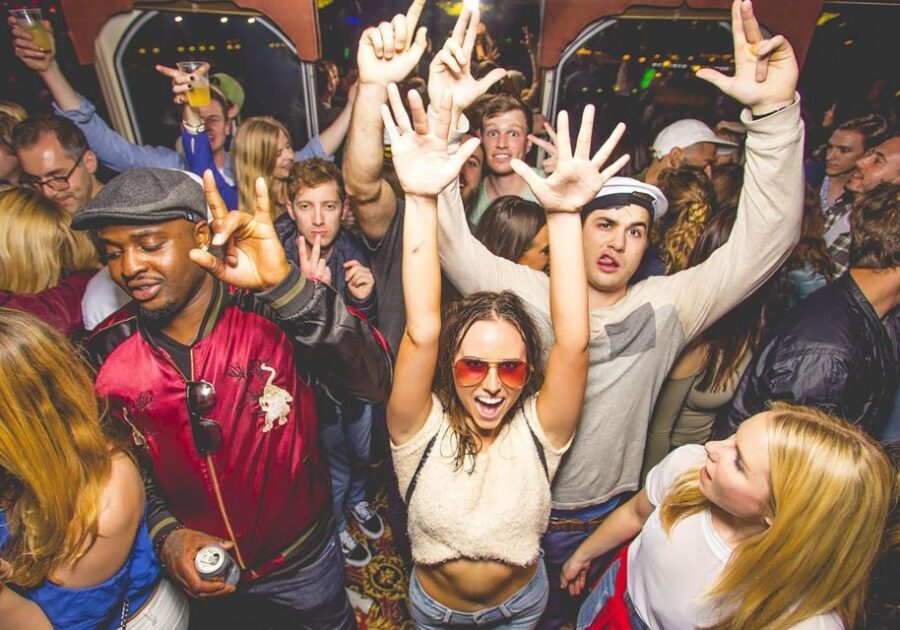 Rio de Janeiro: Late Night Boat Party with DJ and Dancing - Should you book this Rio late-night boat party?
