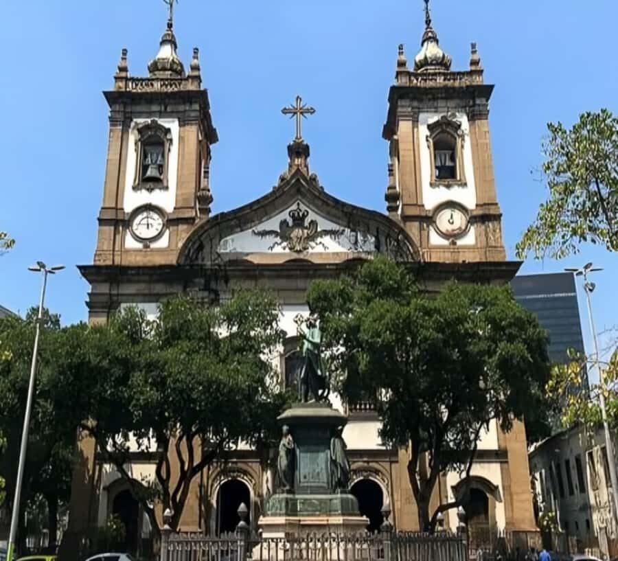 Rio de Janeiro : Must-See Sites Walking Tour With A Guide - Candelária Church: The Interior That People Talk About