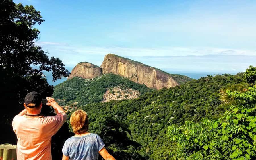 Rio de Janeiro Nature Secrets 'The Eco Citytour' - Barra da Tijuca lunch break: plan for eating on your own