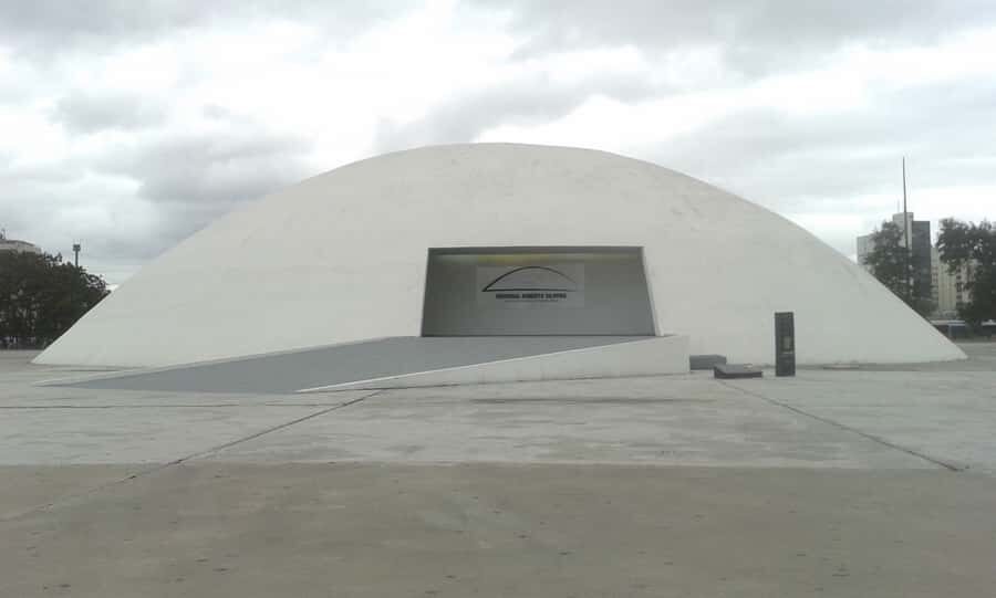 Rio de Janeiro: Niterói Day Trip - Niterói feels like a side of Rio you can actually explore