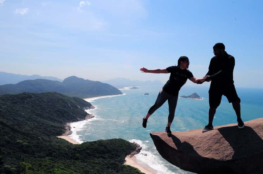 Rio de Janeiro: Pedra do Telegrafo Hike & Grumari Beach Tour - Key highlights you’ll feel on the ground