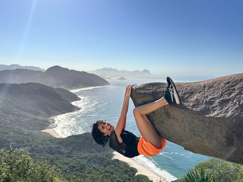Rio de Janeiro: Pedra do Telégrafo trail and beach stop - The top of Pedra do Telégrafo: where your photos and patience pay off